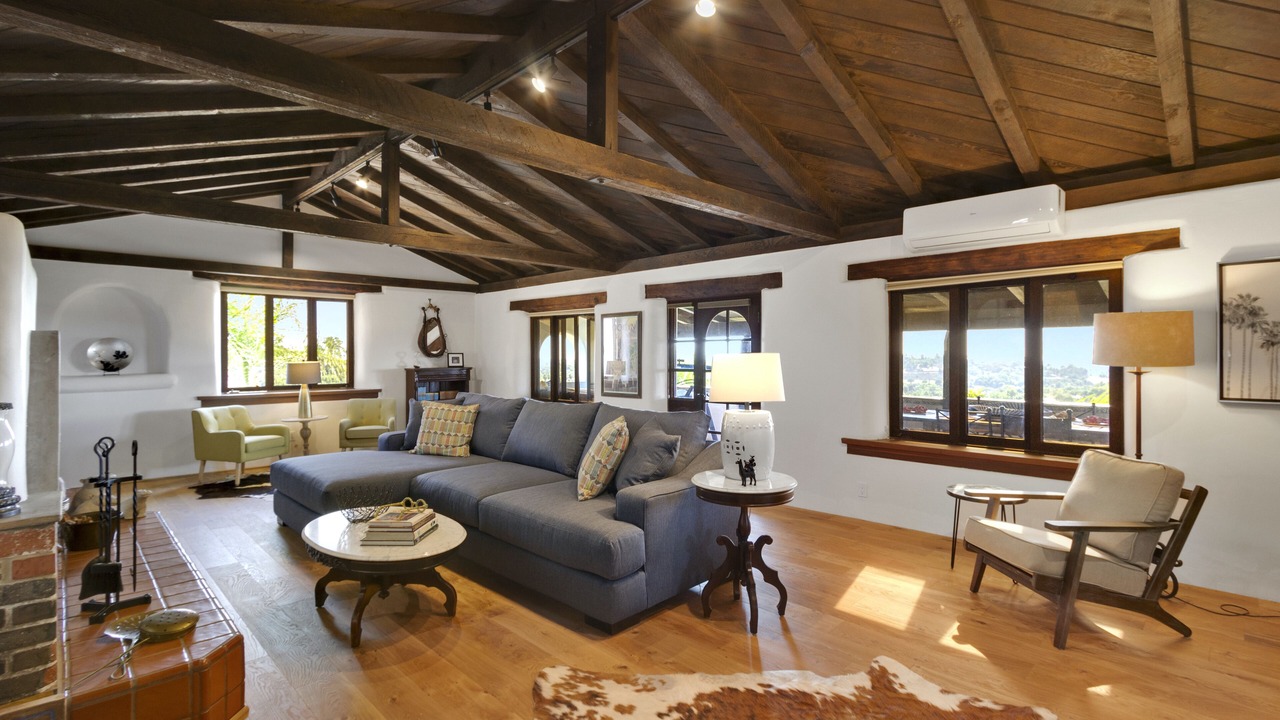 Photo of Livingroom in Vista