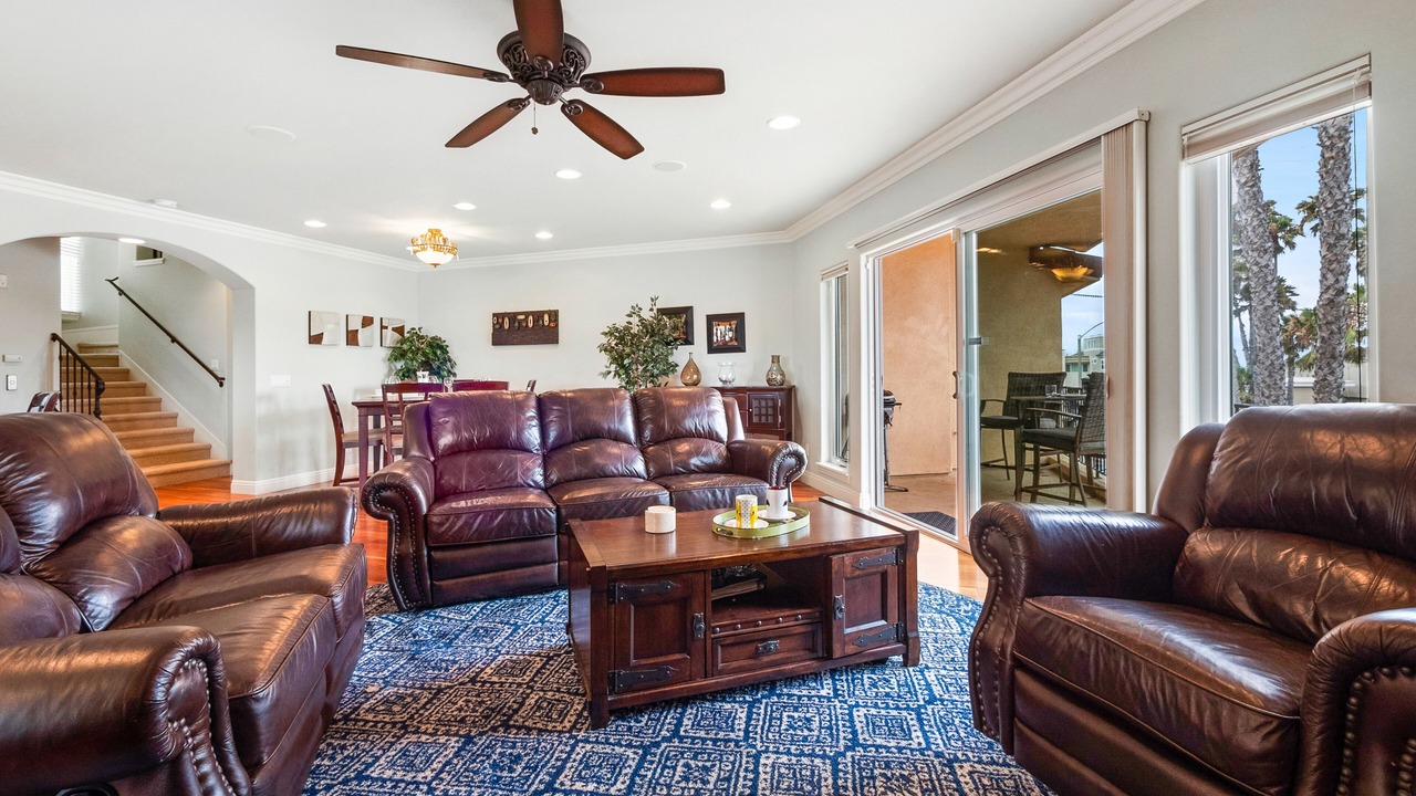 Photo of Livingroom in South Oceanside