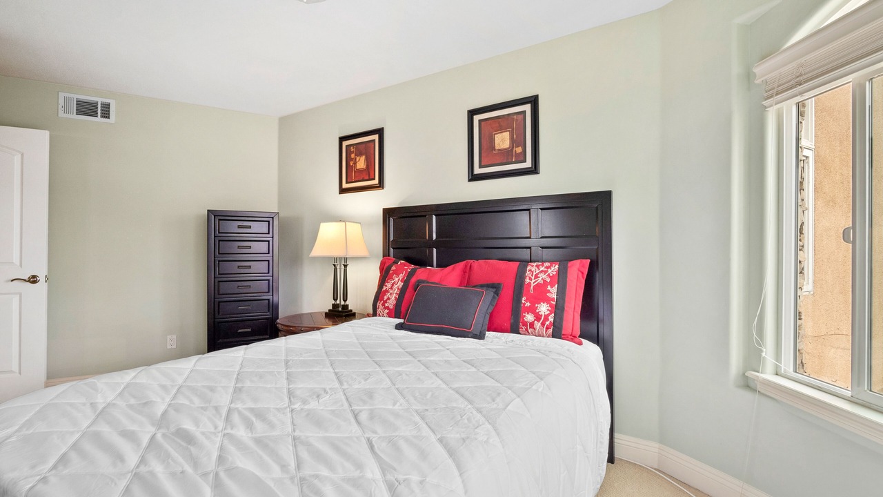 Photo of Bedroom in South Oceanside