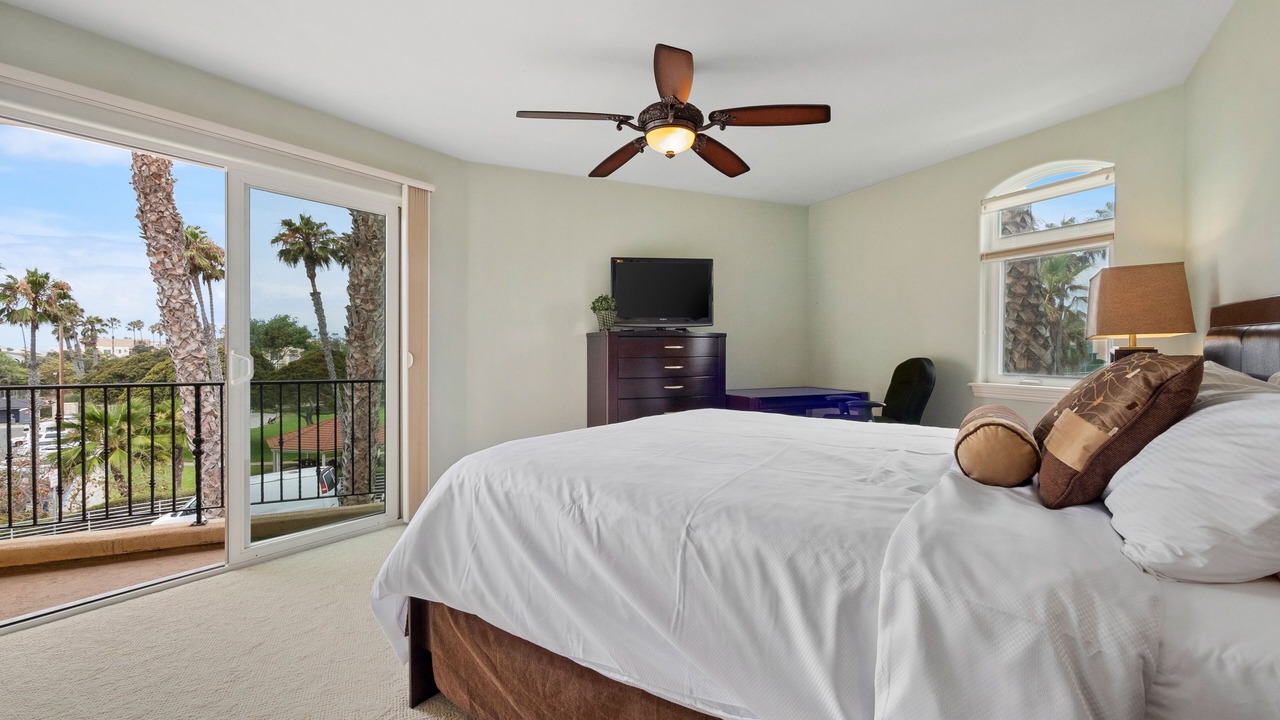Photo of Bedroom in South Oceanside