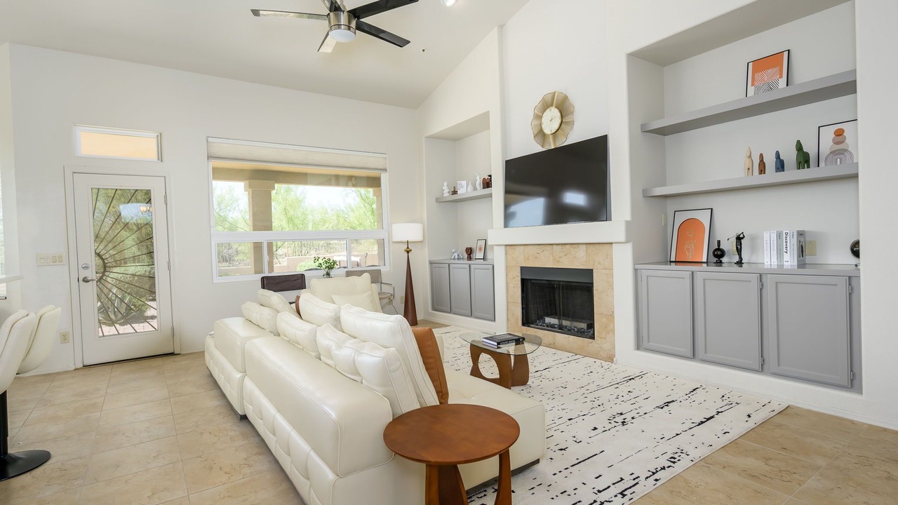 Photo of Livingroom in Echo Ridge At Troon North
