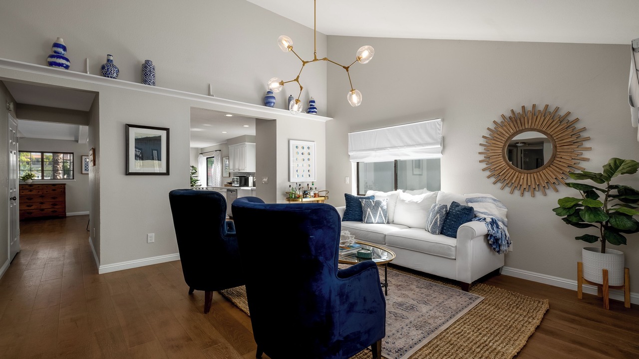 Photo of Livingroom in Canyon Lake