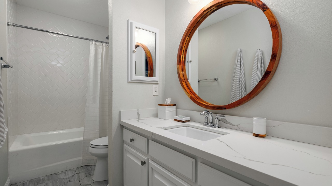 Photo of Bathroom in Canyon Lake