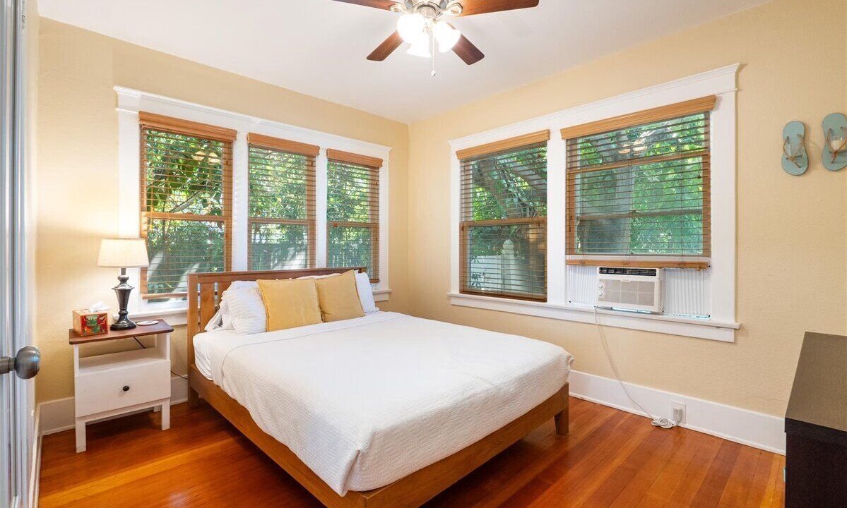 Photo of Bedroom in Village of La Jolla