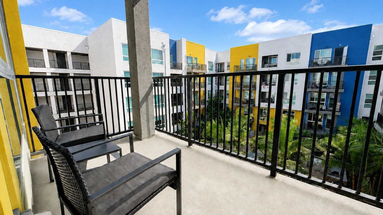 Photo of Patio Balcony in Lyon Street