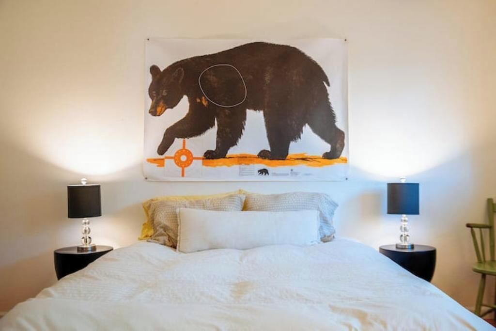 Photo of Bedroom in Boonville