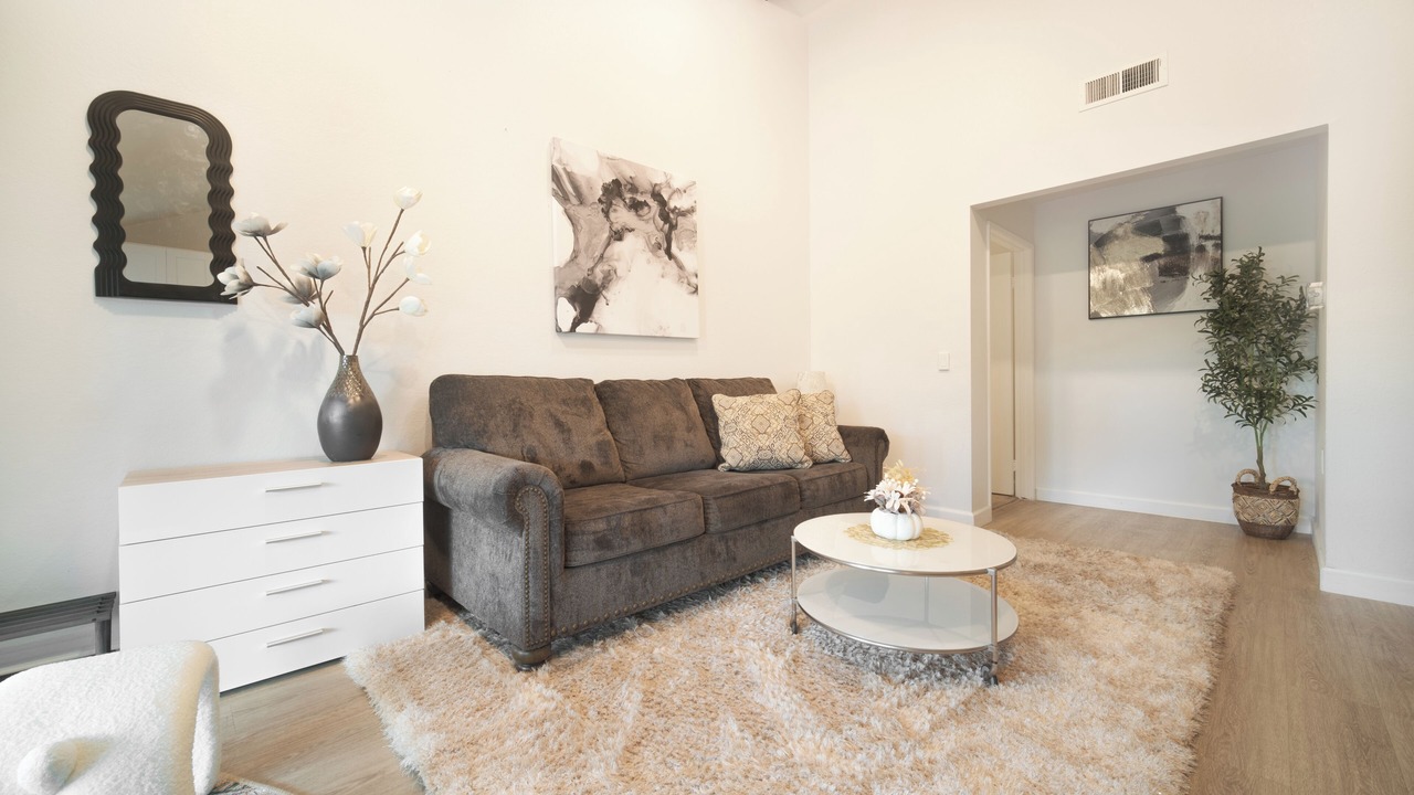 Photo of Livingroom in Walnut