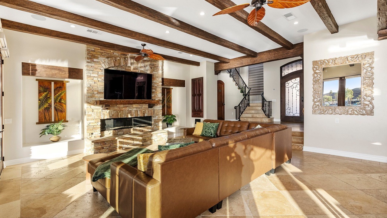 Photo of Livingroom in Cienega Springs