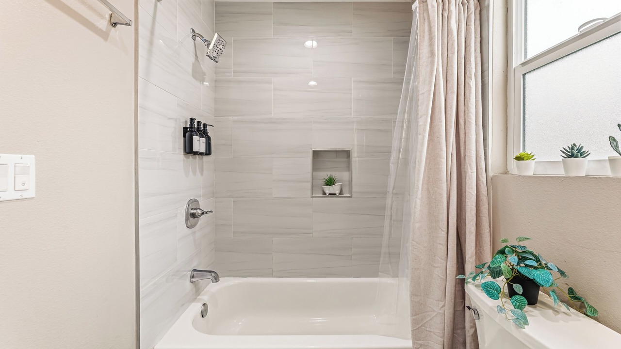 Photo of Bathroom in Midway City