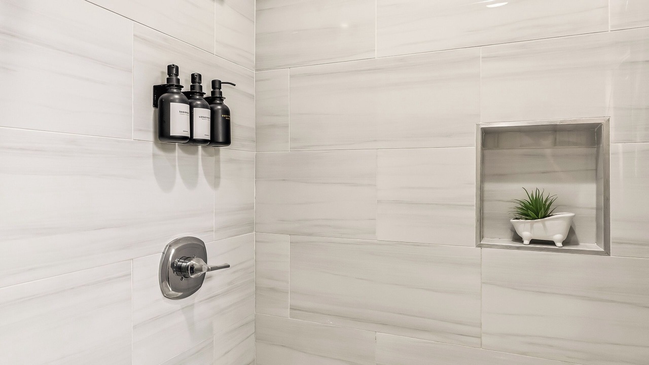 Photo of Bathroom in Midway City