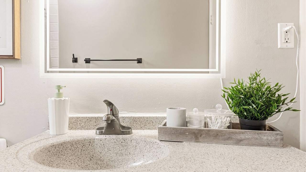 Photo of Bathroom in Midway City