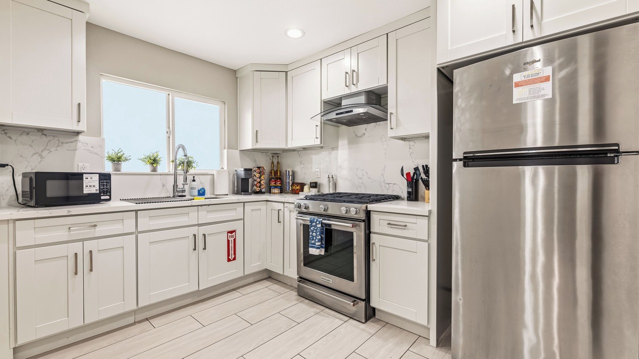 Photo of Kitchen in Midway City