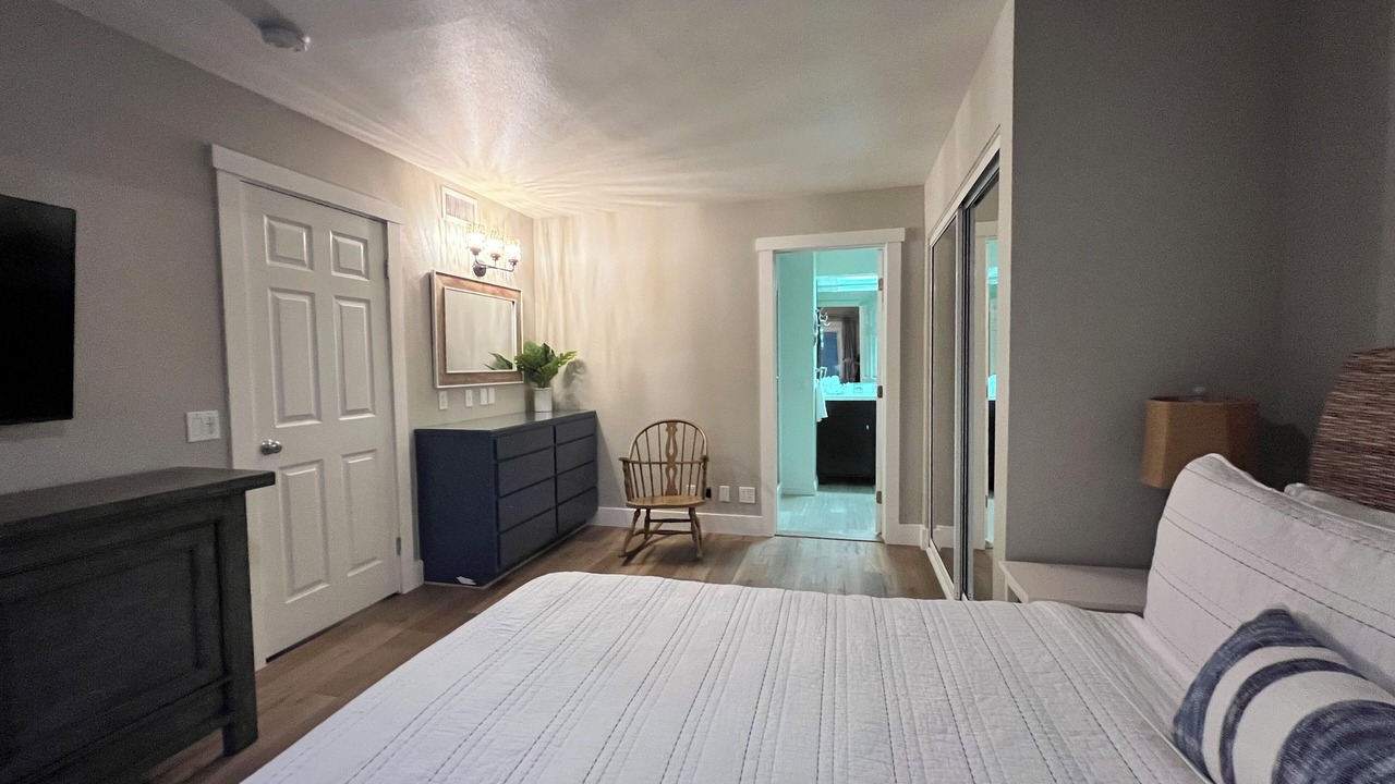 Photo of Bedroom in Avalon