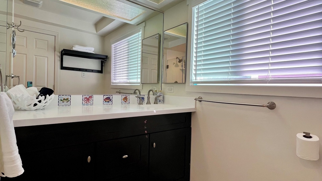 Photo of Bathroom in Avalon