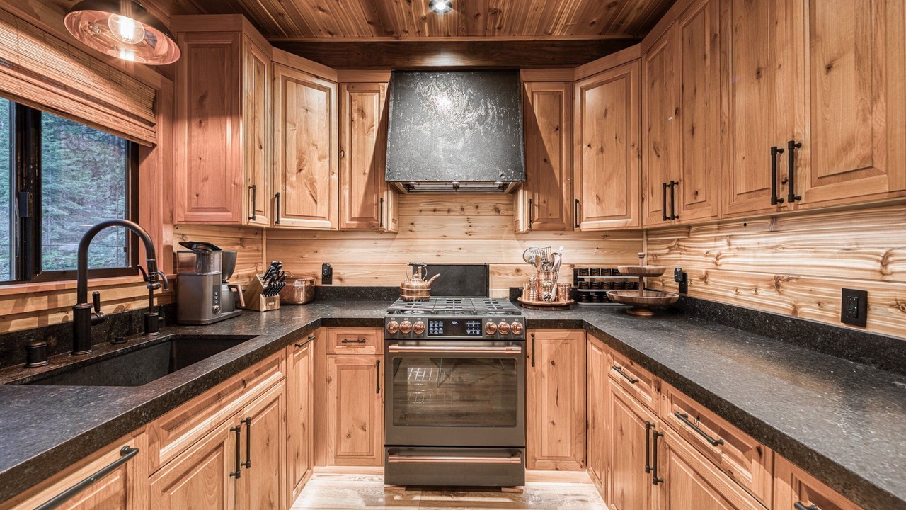 Photo of Kitchen in Tahoma