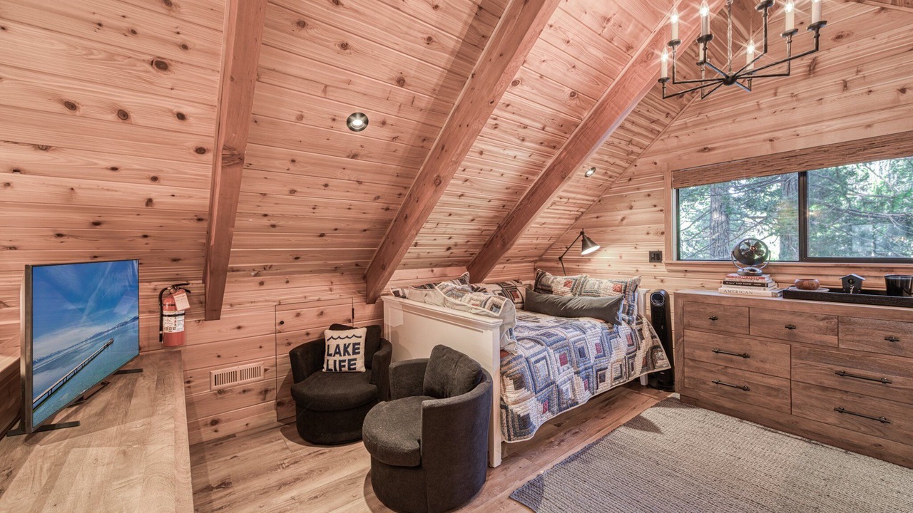 Photo of Bedroom in Tahoma