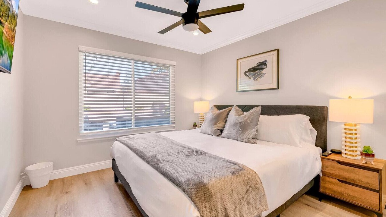 Photo of Bedroom in East Side Costa Mesa