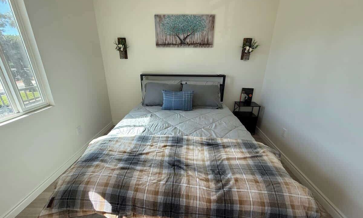 Photo of Bedroom in Paramount