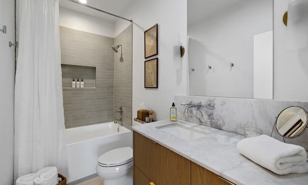 Photo of Bathroom in Timber Ridge