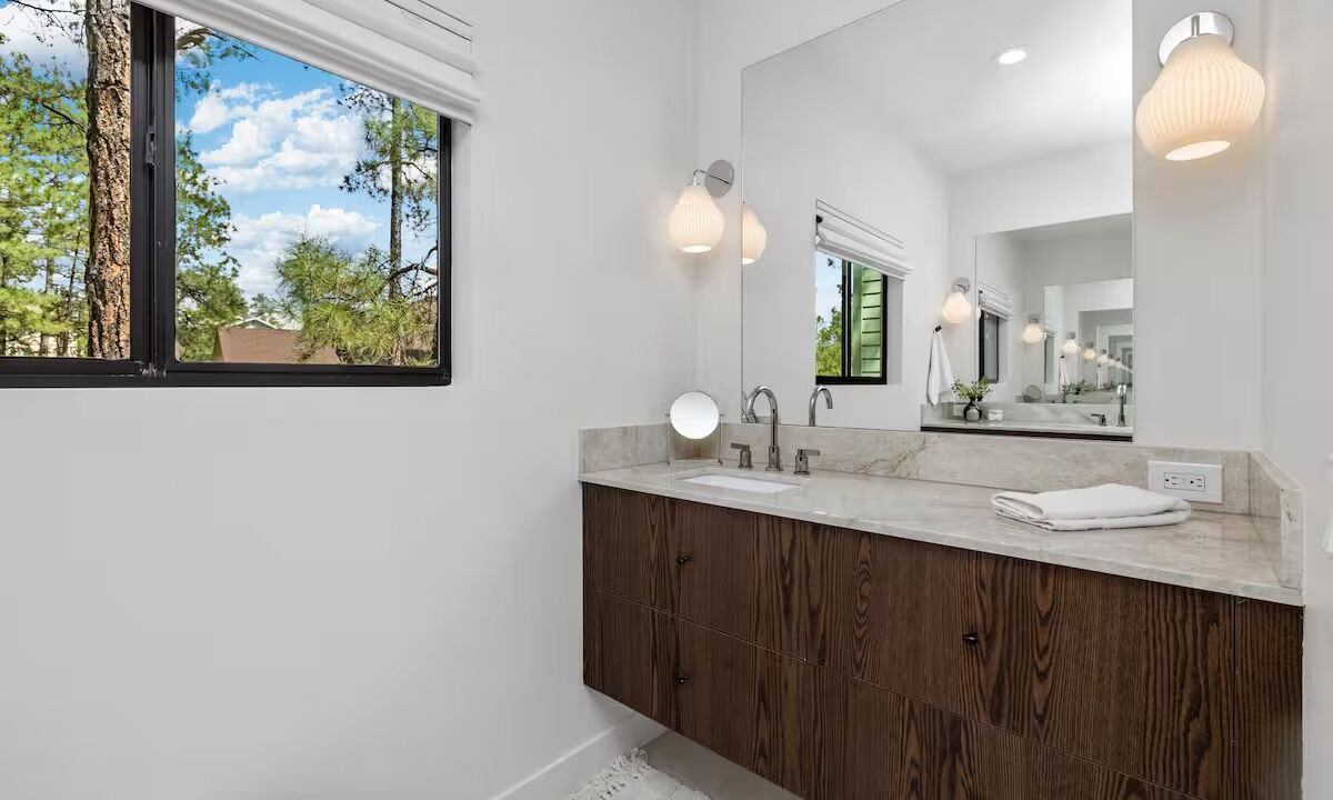 Photo of Bathroom in Timber Ridge