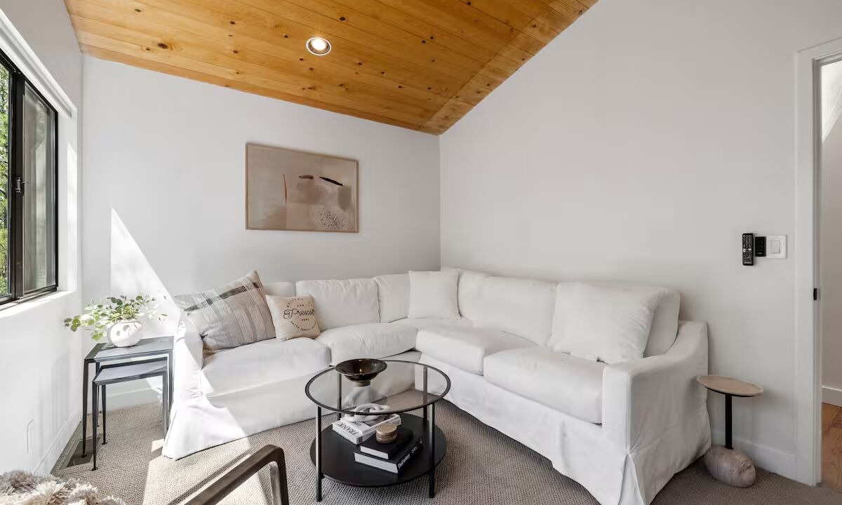 Photo of Livingroom in Timber Ridge