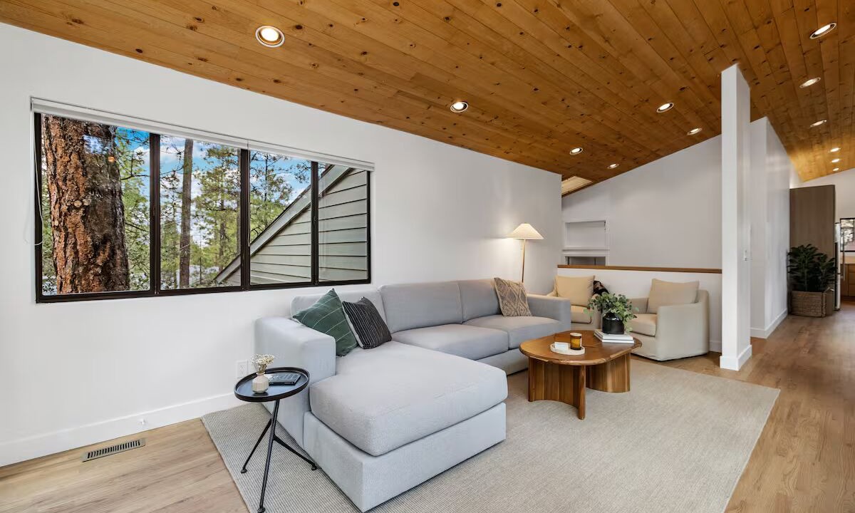 Photo of Livingroom in Timber Ridge