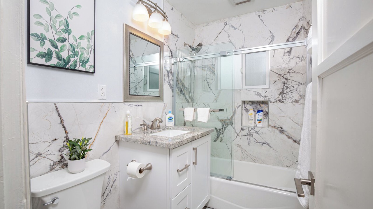 Photo of Bathroom in Midway City