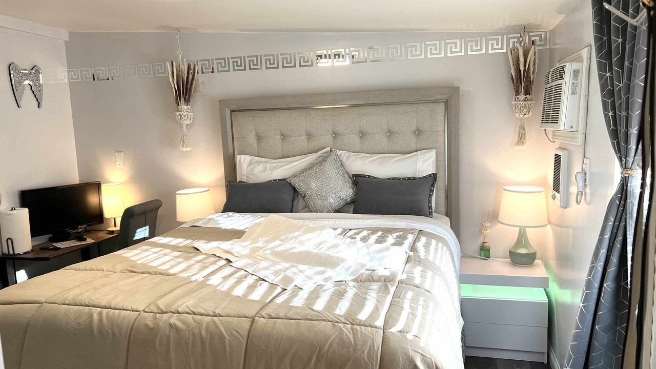Photo of Bedroom in El Monte