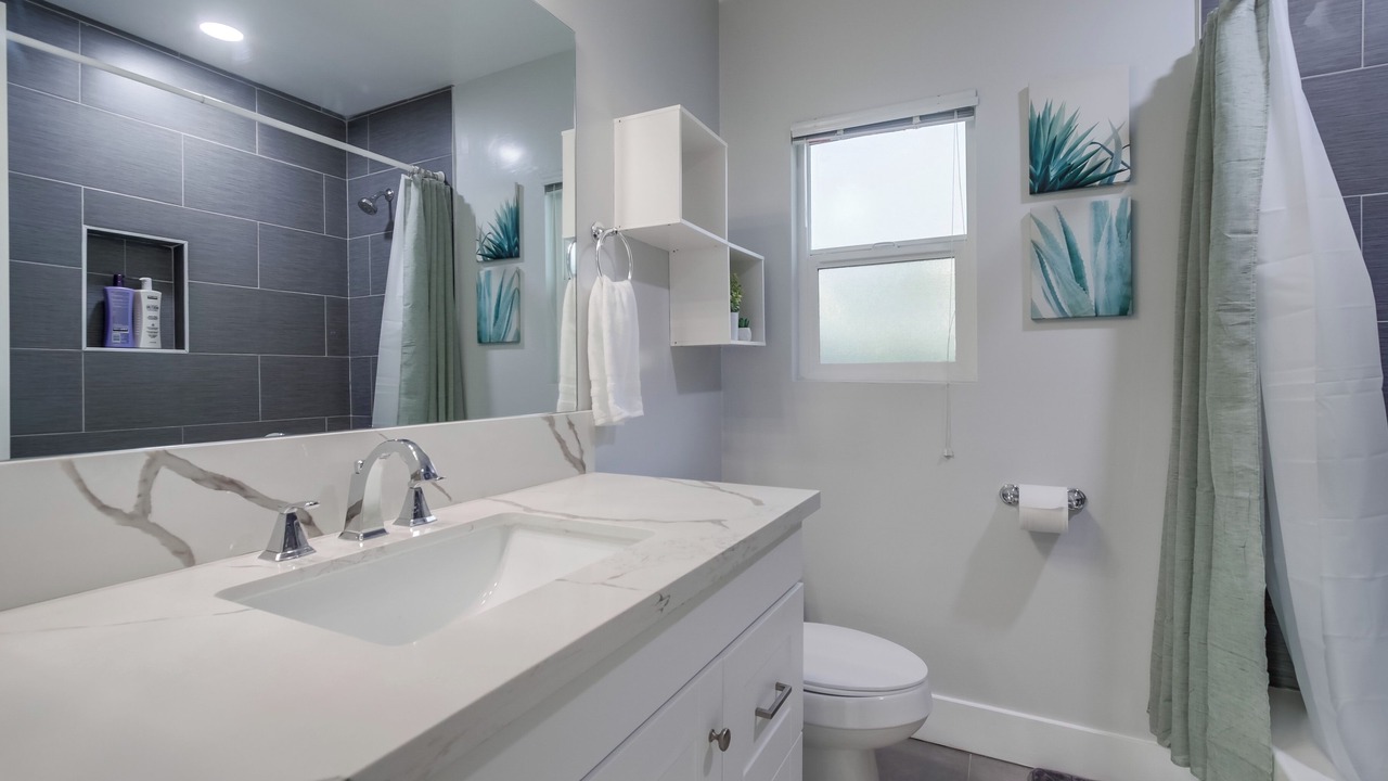 Photo of Bathroom in Bay Park