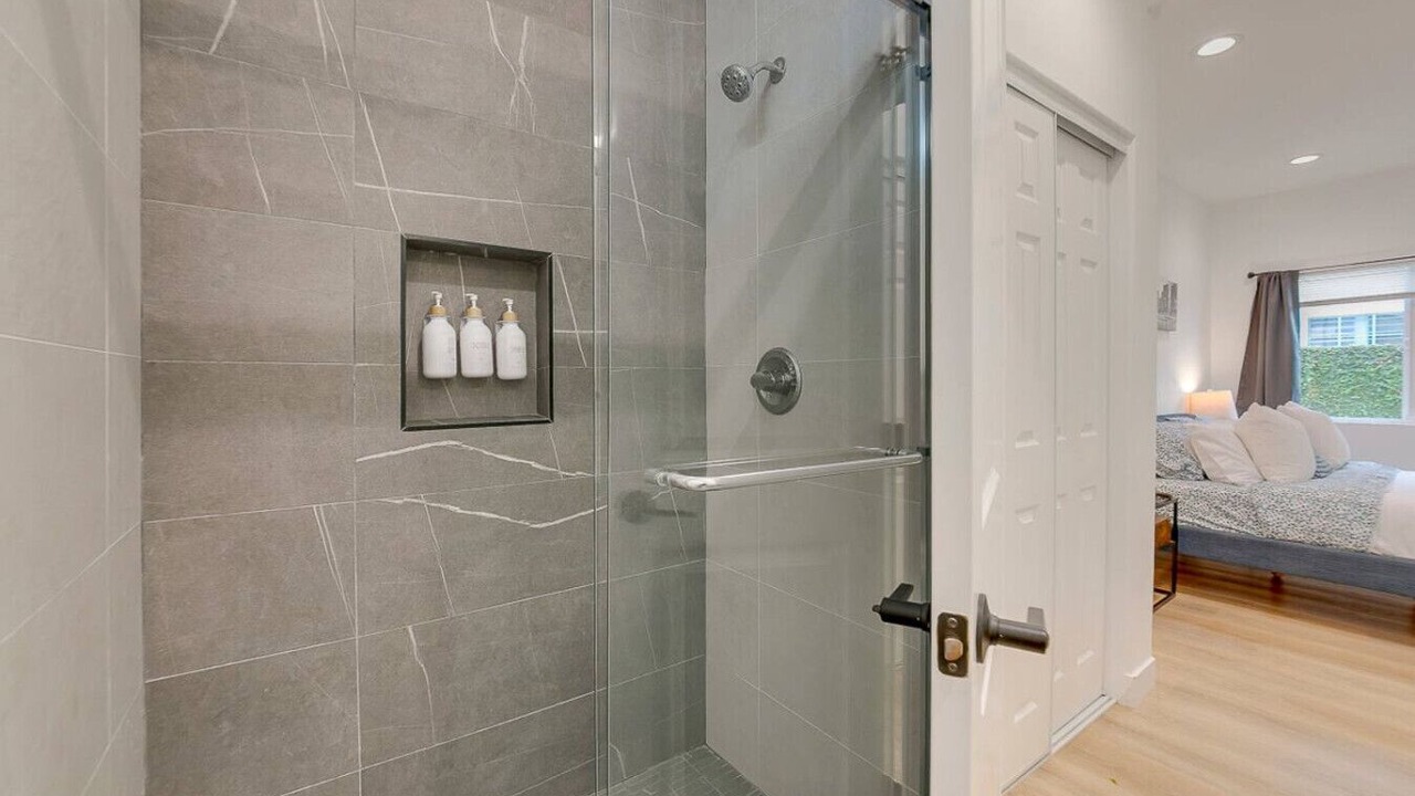 Photo of Bathroom in Midway City