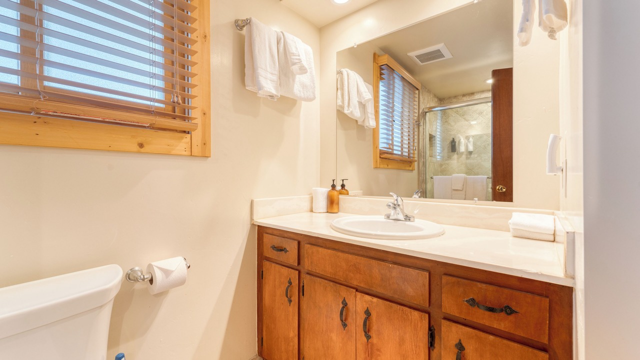 Photo of Bathroom in Tahoma