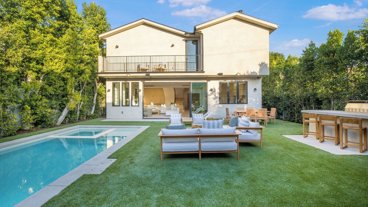 Photo of Outdoor in North Hollywood