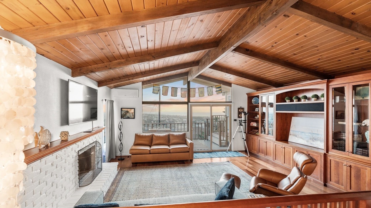 Photo of Livingroom in Ventura