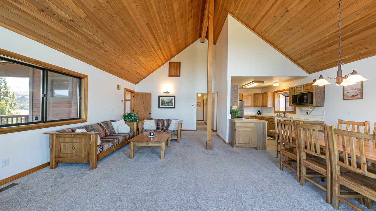 Photo of Livingroom in Truckee