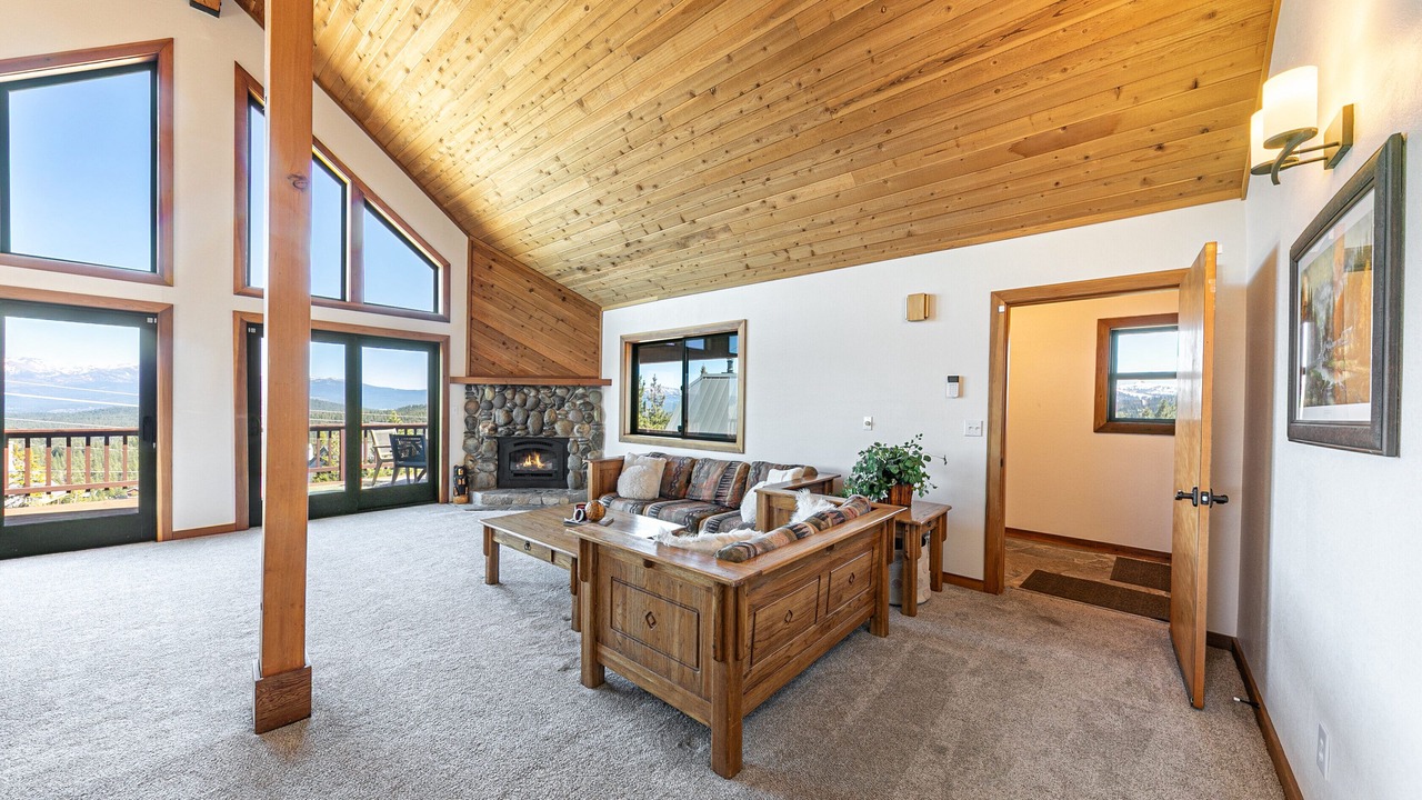 Photo of Livingroom in Truckee