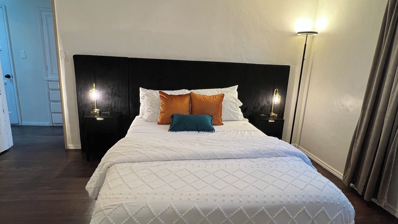 Photo of Bedroom in Los Angeles
