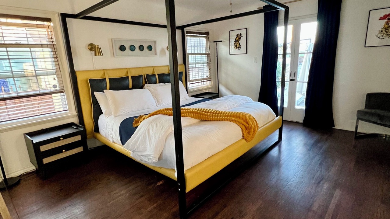 Photo of Bedroom in Los Angeles