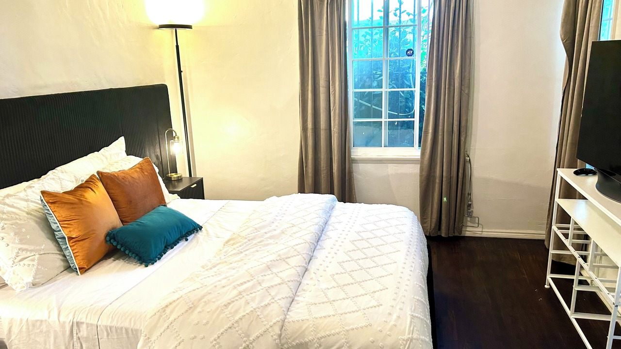 Photo of Bedroom in Los Angeles