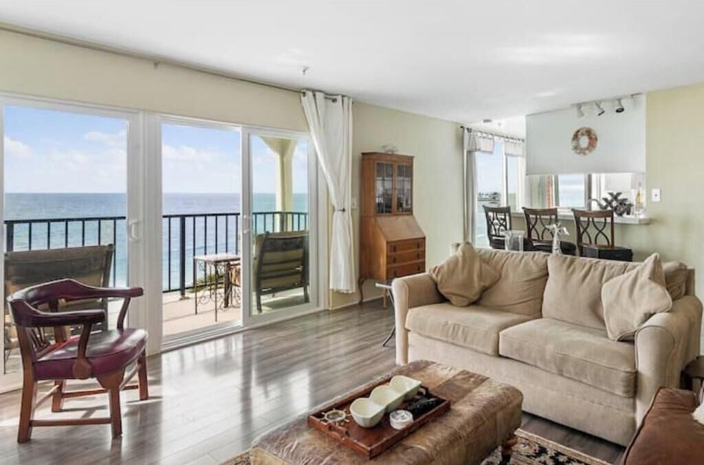 Photo of Livingroom in South Redondo