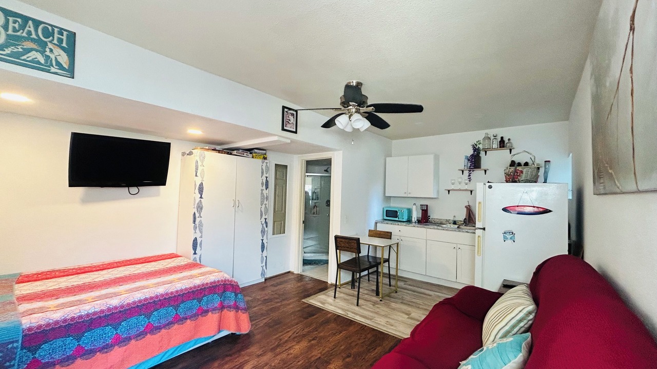 Photo of Bedroom in Huntington Beach
