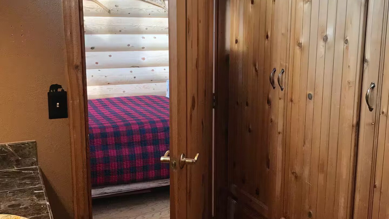 Photo of Bedroom in Ukiah