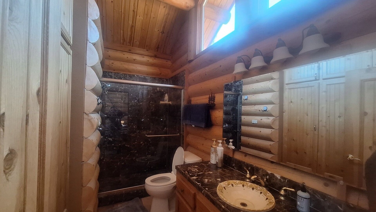 Photo of Bathroom in Ukiah