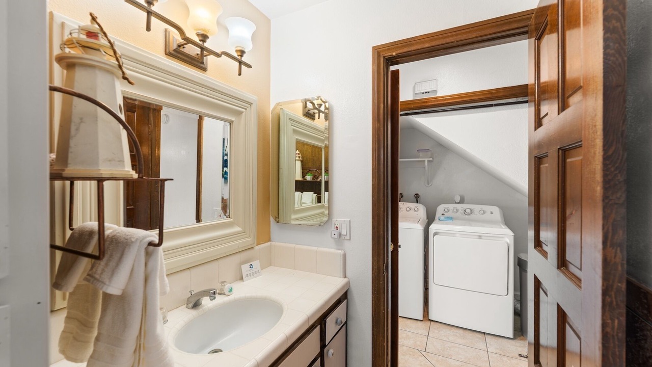 Photo of Bathroom in Pierpont Bay
