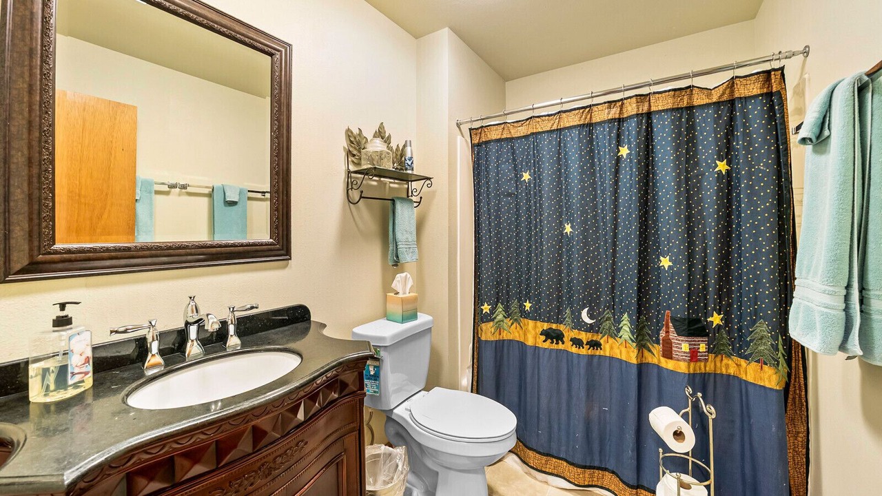 Photo of Bathroom in Graeagle