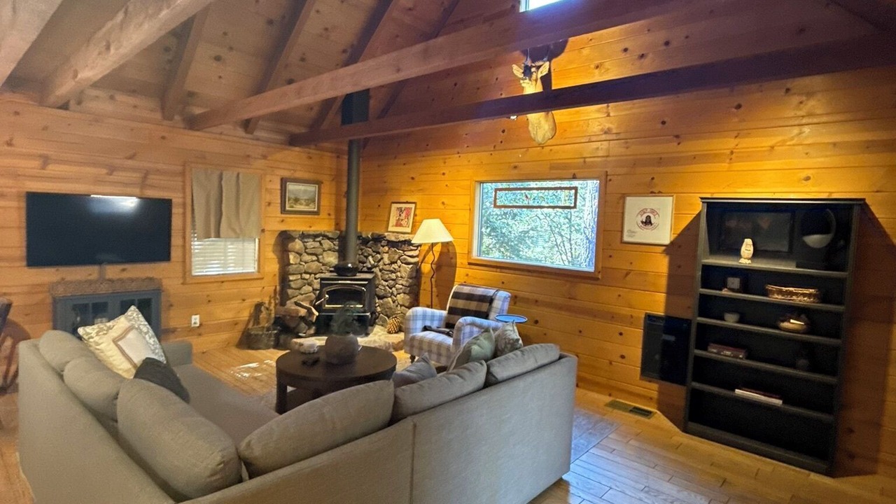 Photo of Livingroom in Fern Valley