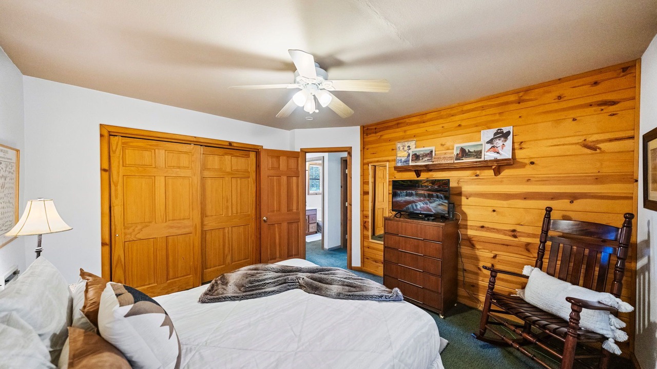 Photo of Bedroom in Fern Valley