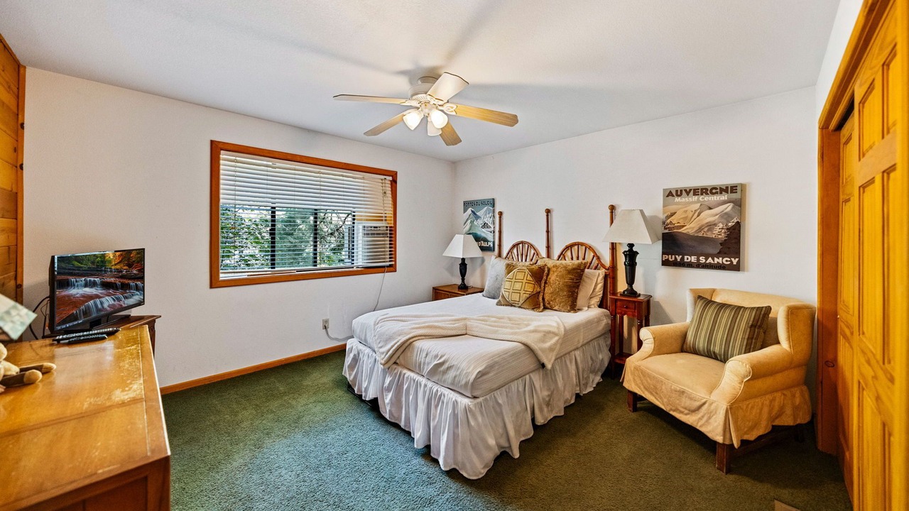 Photo of Bedroom in Fern Valley