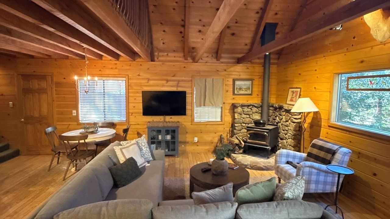 Photo of Livingroom in Fern Valley
