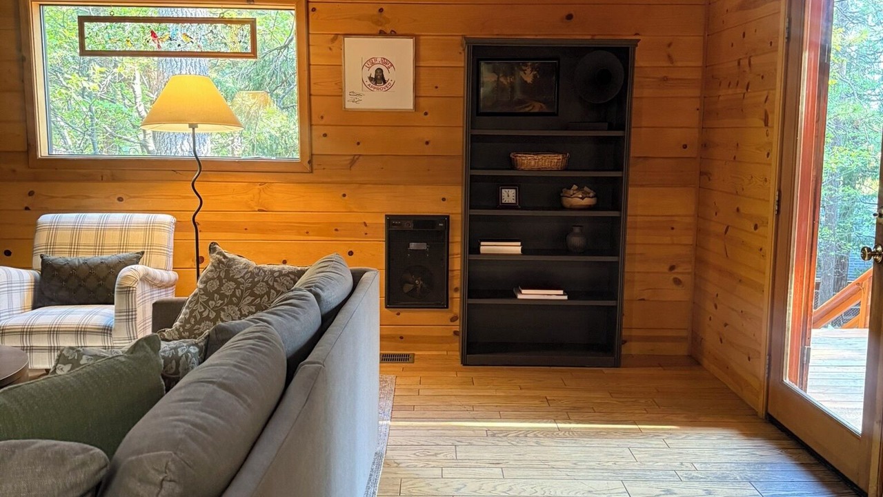Photo of Livingroom in Fern Valley