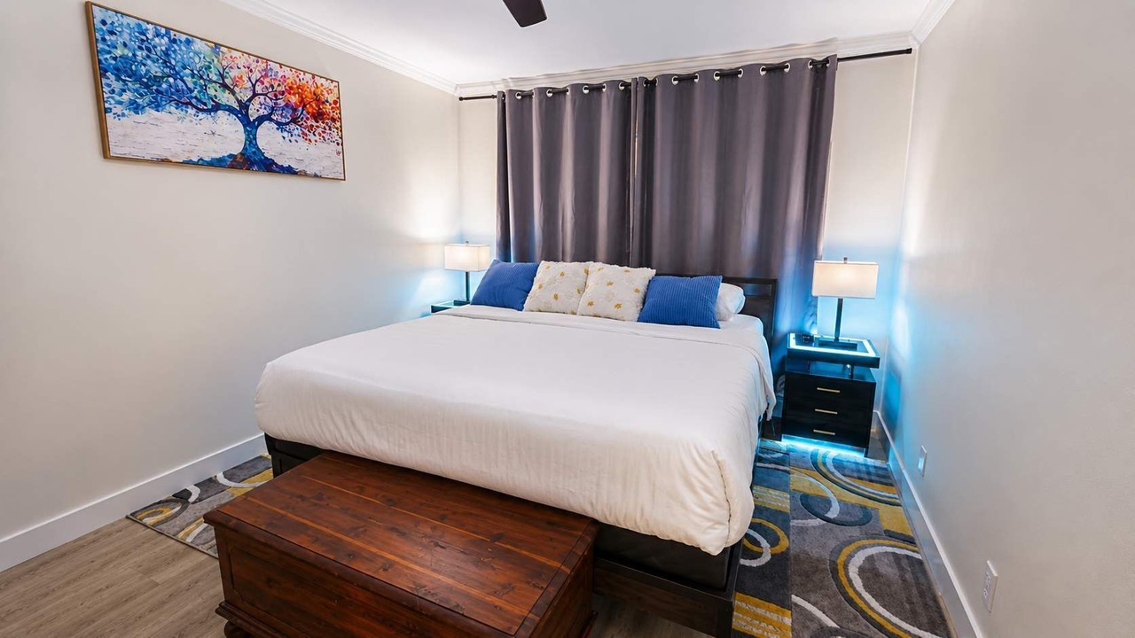 Photo of Bedroom in Downtown Long Beach